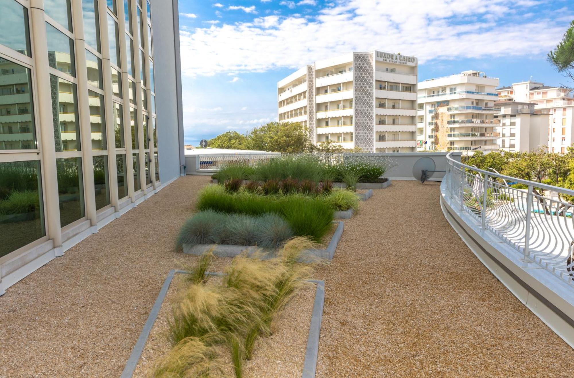 לידו די ג'סולו Hotel Nember מראה חיצוני תמונה